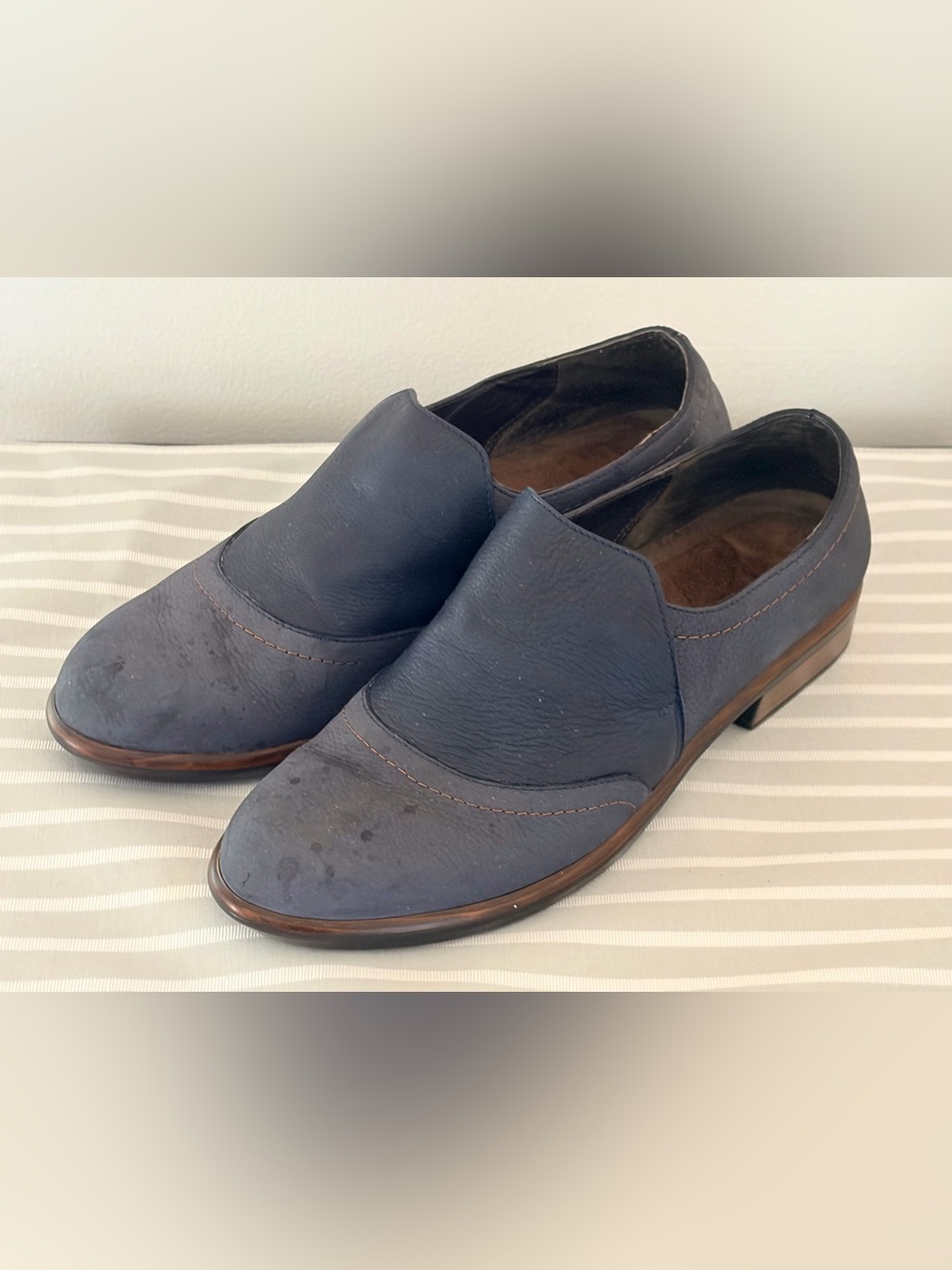 40 Naot Angin Navy Blue Leather Slip On Loafer US 9-9.5